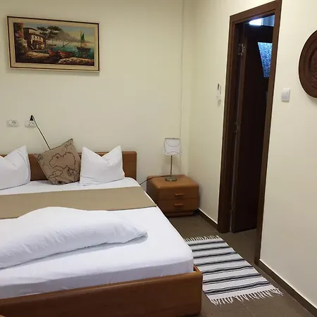 Casa Lotca
