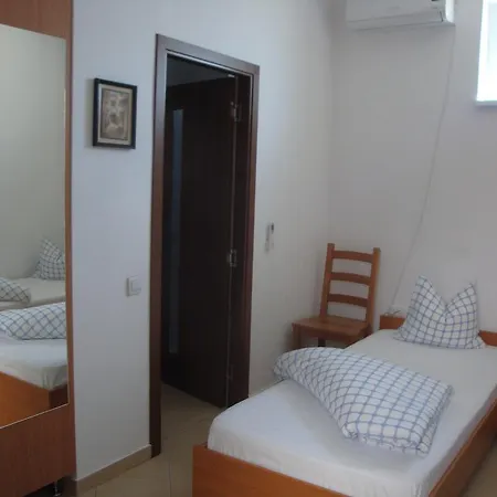 Κατάλυμα σε φάρμα Casa Lotca *